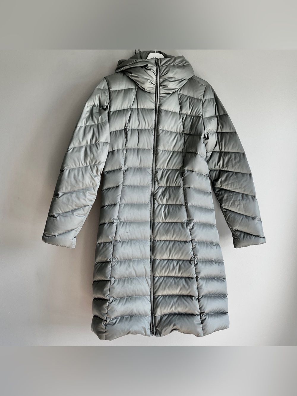 Patagonia puffer coat long down gray womens medium Downtown parka hood winter